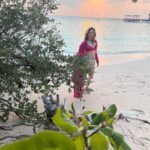 Tamannaah Instagram - Wandering but never lost ☀️ @movenpickkuredhivarumaldives #movenpickmaldives #movenpickkuredhivarumaldives #wemakemoments @oneaboveglobal
