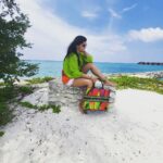 Varalaxmi Sarathkumar Instagram - #Maldives #Tuesdayvibes #throwback #beachvibes🌴🌊 #beach love #beach #nature #instamood #colourpop Series 3
