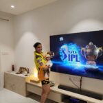 Varalaxmi Sarathkumar Instagram – All set to watch our lions roar….wooohooooo just can’t wait.. @guccivaralaxmi @chennaiipl #cskforever  #yellove🦁💛 @mahi7781 just can’t wait to see you…. @ravindra.jadeja go kill it…!!! We are behind you… woooohoooo…
Let the games begin…
 #ipl2022 @iplt20