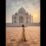 Vidhya Instagram - ✨🤍✨ 📸 @imichael.1 👗 @nirali_design_house 💍 @bronzerbridaljewellery Agra, Uttar Pradesh