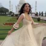 Vidhya Instagram - 🤍 📸 @imichael.1 👗 @nirali_design_house 💍 @bronzerbridaljewellery