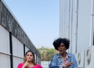 Vidyulekha Raman Instagram - Thalapathy & Pooja replica 😜 With my thambi habibi @bjbala_kpy 😘 . . #arabickuthu #arabickuthuchallenge #arabickuthudance #thalapathyvijay #thalapathy #beast #beastmovie #anirudh #anirudhravichander #sivakarthikeyan #cookwithcomali #cookwithcomali3 @anirudhofficial @hegdepooja