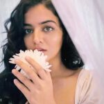 Wamiqa Gabbi Instagram - Guess what’s my favourite color? 🤍