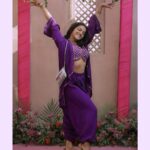 Wamiqa Gabbi Instagram – ‘The Udta Kabootar pose 🕊’
……………………………………………..
Outfit by my favourite: @scarlet_by_shrutijamaal 💜
Jewellery: @kalyanjewellers_official 🤍