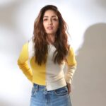 Yami Gautam Instagram – OOTD for #Dasvipromotions. Let me know if I’ve passed or failed! 🙈😀

Styling: @alliaalrufai
@shubhangini_gupta
@summersomewhereshop
Makeup: @mitalivakil
Hair: @sajzdot
Photographer: 
@shivamguptaphotography