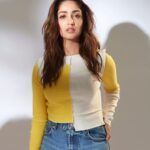 Yami Gautam Instagram - OOTD for #Dasvipromotions. Let me know if I've passed or failed! 🙈😀 Styling: @alliaalrufai @shubhangini_gupta @summersomewhereshop Makeup: @mitalivakil Hair: @sajzdot Photographer: @shivamguptaphotography