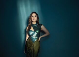 Yami Gautam Instagram - Dress up, show up and slay it!😇 @elleindia #awardnight Outfit - @amitaggarwalofficial Rings - @mahesh_notandass Heels - @louboutinworld STYLED - @shaeroy PHOTOGRAPHER -@kadamajay HAIR BY - @sajzdot MAKEUP - @mitalivakil EDITORIAL ASSISTANT - @alizaafatmaa ASSISTED BY - @priyuta_ (styling) @shradhajaiswal24 (makeup)