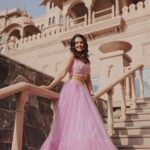 Yuvika Chaudhary Instagram - 💚🖤❤️ @deepikasdeepclicks Outfit- @omalsindwani.official Styled by- @junejasanchi Makeup- @raveen_anand #yuvikachaudhary fun #jaipur #wedding #day #fun #cute @inata #instagood