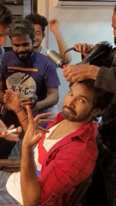 Aadhi Pinisetty Instagram - A little bts during #Moonji song shoot from #PARTNER 

@AadhiOfficial @ihansika @iYogiBabu @ManojDamodhara4 @PradeepERagav @thangadurai123 @DhayaSandy @DrRajaofficial #Palaklalwani @billajagan @proyuvraaj