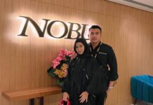 Aaron Aziz Instagram - Hi Dar, hope you like your present. Welcome to the 40s club. Byk benda I bersyukur sangat kpd ALLAH in my life. You have been my pillar of strength, the backbone of the family, the heart during times when I just felt like giving up, the alarm in constant reminder to do good and sedekah to the needy n less fortunate. Your love n patience is so great at times I wonder how you handle my nonsense and temper. Never once have I heard you say or curse a bad word when we fight. You are really my ticket to Jannah. May ALLAH reward you greatly with eternal peace in the highest Jannah. Love you Dar I hope you can forgive all my short comings continue to love me as you do. I can’t promise that I will be there for you for the rest of your life but I can promise that I’ll love you for the rest of mine. Happy Birthday my love @diyanahalik May ALLAH keep us and our family forever in HIS blessings. Ameen Ya Rabbala’lamin. From your husband AA.