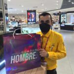 Aaron Aziz Instagram - Thank you semua for supporting @wearehombremy di Aeon Mid Valley. Semoga korang have a blessed Raya dan bahagia disamping keluarga tersayang. Yg balik kampung drive carefully. @hombretwentyone
