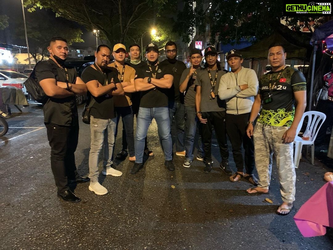 Aaron Aziz Instagram - Terima Kasih Braders semua support kami @fadhil324haniff @officialaksomalaysia #TheVapedon #AksoGT3500 puff dan #AksoGTAAseries.