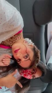 Aarti Chhabria Instagram - When your stuck in traffic for 2.5 hours, what do you do? 
Make reels!!!!! #kuchbhi #reels #timepass #trending #aartichabria #beyonce #reeling #reelsinstagram #reelsindia