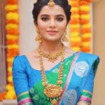 Aathmika Instagram - This Ugadi, wishing you a life filled with peace, cheer and laughter! Happy Ugadi 😇 ఉగాది శుభాకాంక్షలు! 💕 📸 @bhoopalm_official