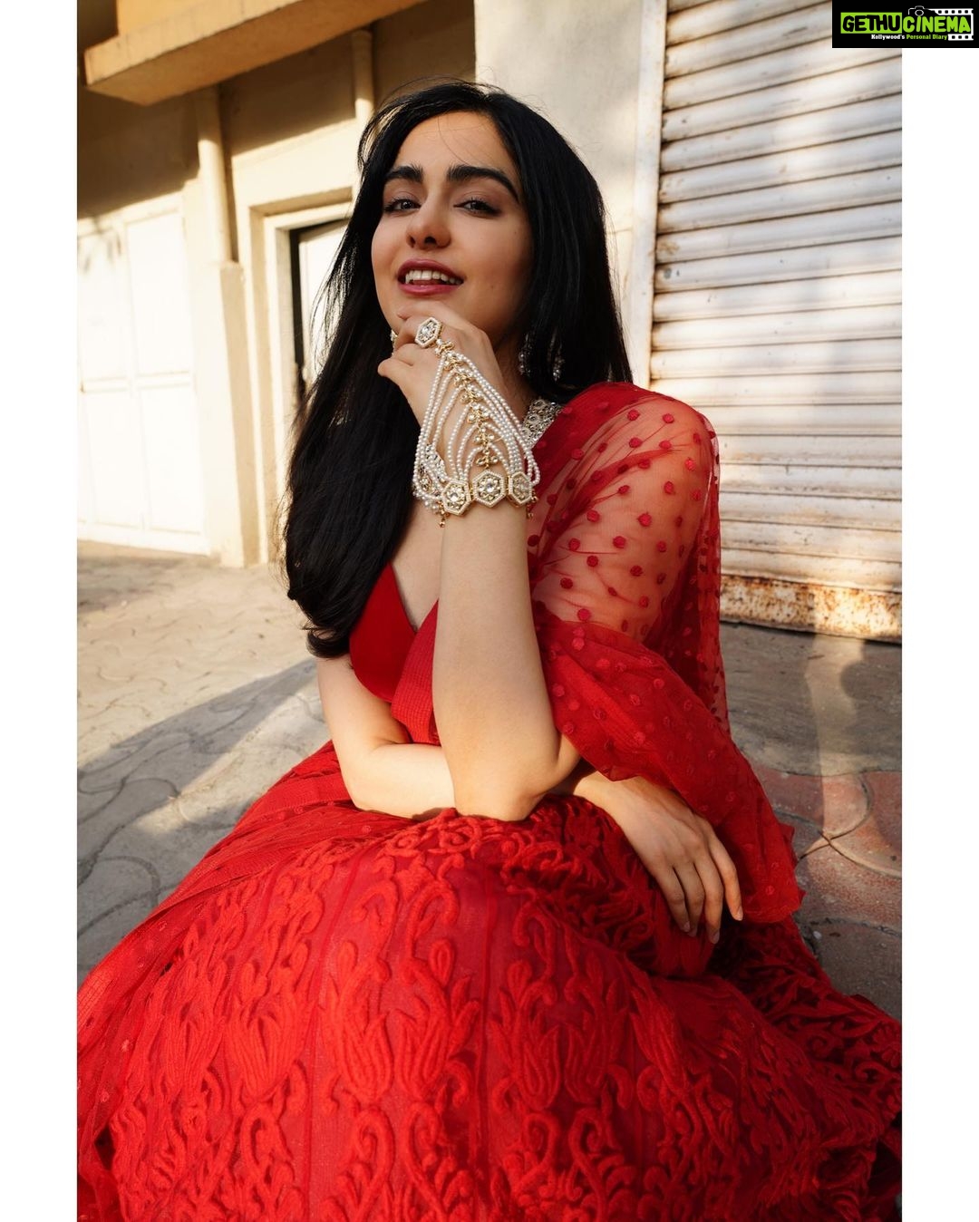 Adah Sharma Instagram - Thought Iβd twin with my favourite colour of flags π¬ . Leave a red flag π©π©π©π©in the comments with a question ! Iβll definitely reply π . . Styled by @juhi.ali Wearing @ranbirmukherjeeofficial @rubansaccessories πΈ @jayslens πͺ @jagats38 . . #100YearsOfAdahSharma #adahsharma
