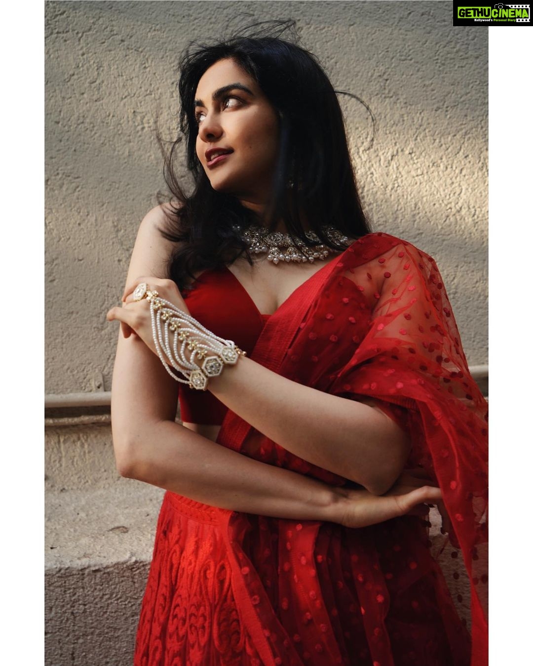Adah Sharma Instagram - Thought Iβd twin with my favourite colour of flags π¬ . Leave a red flag π©π©π©π©in the comments with a question ! Iβll definitely reply π . . Styled by @juhi.ali Wearing @ranbirmukherjeeofficial @rubansaccessories πΈ @jayslens πͺ @jagats38 . . #100YearsOfAdahSharma #adahsharma