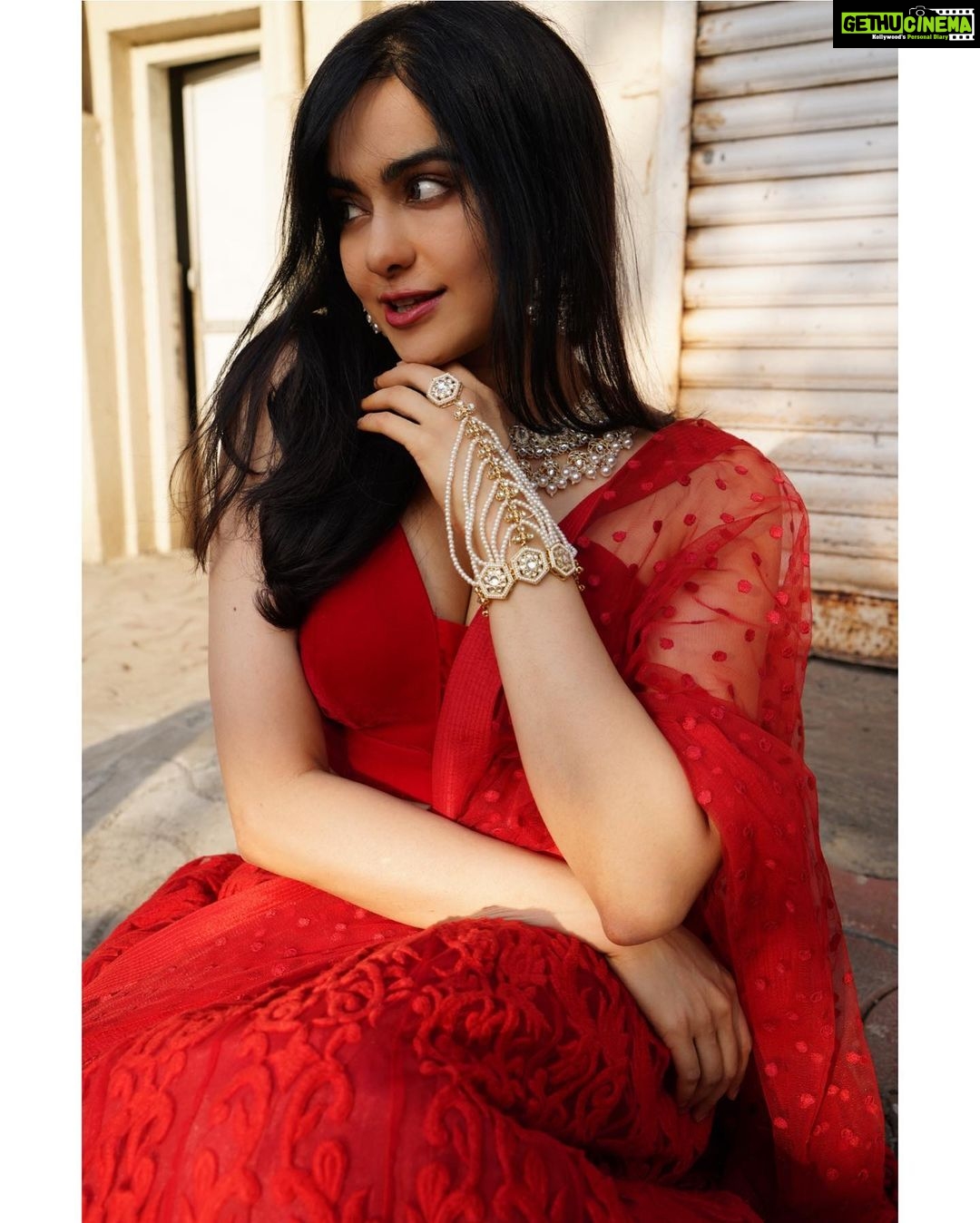 Adah Sharma Instagram - Thought Iβd twin with my favourite colour of flags π¬ . Leave a red flag π©π©π©π©in the comments with a question ! Iβll definitely reply π . . Styled by @juhi.ali Wearing @ranbirmukherjeeofficial @rubansaccessories πΈ @jayslens πͺ @jagats38 . . #100YearsOfAdahSharma #adahsharma
