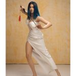 Adah Sharma Instagram - Which Sabzi needs to be cut today ? Bhindi Aalu? 😅🙃🗡🤺⚔️ Adah Ki Adah 007 #WhenMyMammaAsksMeToHelpInTheKitchenLol . . . 📸 @faizialiphotography Styled by @juhi.ali Hair @snehal_uk Wearing @tabeerindia @triptigoy 💪 @jagats38 #100YearsOfAdahSharma #adahsharma #sword