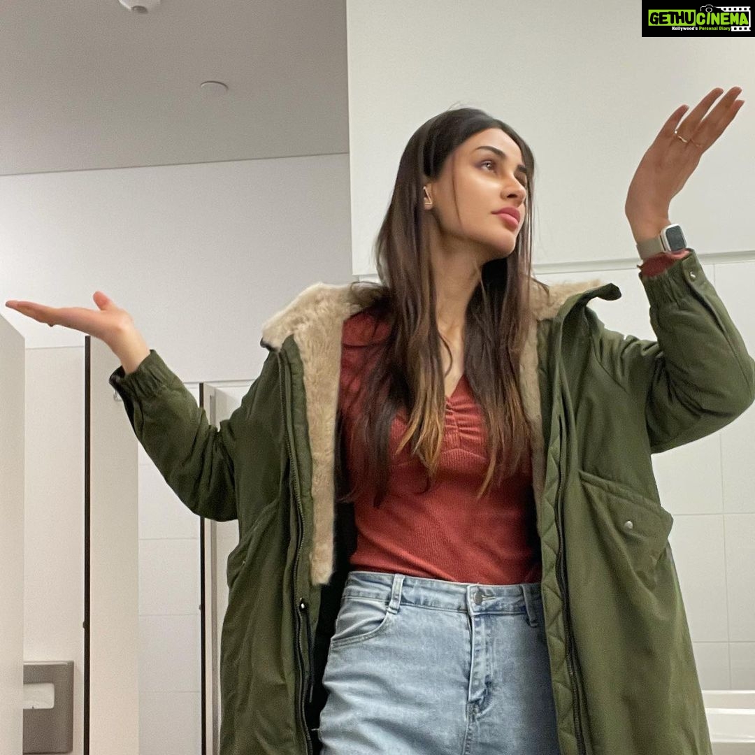 Aditi Arya Instagram - The under-appreciated Public-ish Restrooms. They’re your gross but reliable friends you avoid touching and meet only when circumstances force you to. Always got your back but you’d never see them if you could. How selfish. You horrible person.