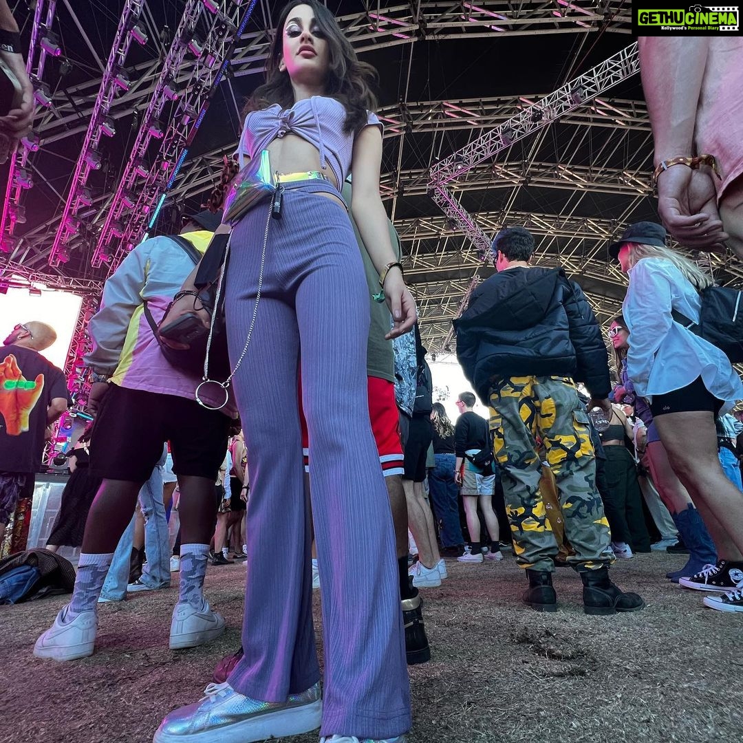 Aditi Arya - 15.2K Likes - Promise I tried not to influenza @coachella