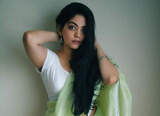 Ahana Kumar Instagram - Just like Me , if you too have dreams that look too big , reply with a 🪴 Let me see how many plant-pots we can get , to fill up the garden of dreams 🦋 Shot by @clintsoman 🍀 Saree , Blouse & Jewellery from @jugalbandhi 🪷 Shot at @kochimarriott 🍂