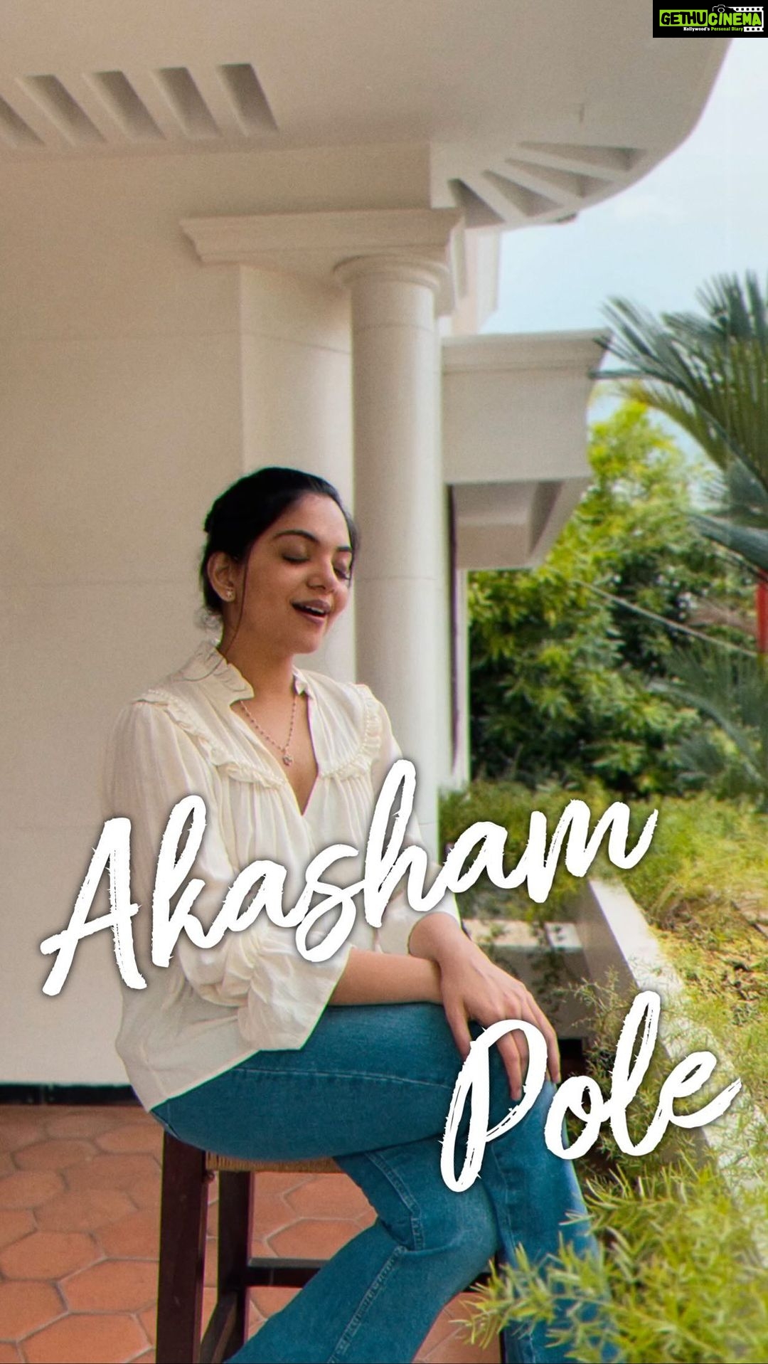 Ahana Kumar Instagram - Akasham Pole - the music , the lyrics and everything else … pure beauty ♥️ Programmed and Produced by the amazing @77justinjames … my good friend who is ever-ready to create some music with me 😂🤗🦋 #akashampole #bheeshmaparvam
