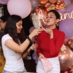Aishwarya Arjun Instagram - Hope you had a good birthday Anjuuuu 🍓Lots and lots of love 💋🎊 @anj204 @arjunsarjaa