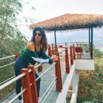 Aishwarya Sakhuja Instagram - I ATTRACTED THIS 😌😌 @atmantan #AishwaryaSakhuja #heavenonearth #HEALTHYLIFESTYLE #healthandwellness #actor #healing #healthyliving #healthyeatinghabits #worldhealthday #workitout #travelwithash #manifestation #gratitude