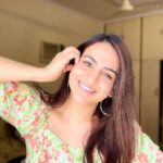 Aksha Pardasany Instagram – Summer giving me the real blush ☀️ 

#naturalblush #tan