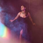 Akshara Gowda Instagram – Rainbows 🌈 

🔥♥️🥂

Walked for @teach_for_change presented by @radhatmt
Powered by: @thetribeconcepts

Outfit: @shantanunikhil
Jewellery: @hiyajewellers Footwear: @centroshoesindia
Makeup: 
@emraanartistry
Hair team: @sachindakoji_pro

Styled by: @officialanahita
Pics: @shreyansdungarwal

Co-hosted by: @westinhyderabad 
Sponsored by @kamalwatchco @navaskinandbody
Decor: @minttusarna 

#TeachForChange #PegaTeachForChange

#aksharagowda #stylishtamilachi #aksharagowdabikki #stylishtamizhachi