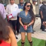 Ameesha Patel Instagram – Posted @withregram • @voompla Baroda diaries 💥 Ameesha Patel spotted inaugarating a new Mexican restaurant in the city this afternoon ❤️❤️
@themexicantapasbar @tarunapatel @akankshap @aishwaryapatel 

Represented by @silverbell.networks 
For any events and brand collaborations mail :mktg@silverbell.network