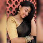 Ammu Abhirami Instagram – ✨அன்பில் வாழும் இதயம் தன்னை தெய்வம் கண்டால் வணங்கும்✨
Beautiful bangles from @gayathrismartwork ❤️
