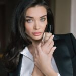 Amy Jackson Instagram - The @armanibeauty glow, created using Luminous Silk Foundation. I wear silky shade 6 #armanibeauty #luminoussilk The look by @naokoscintu @ionawolffphoto 📸