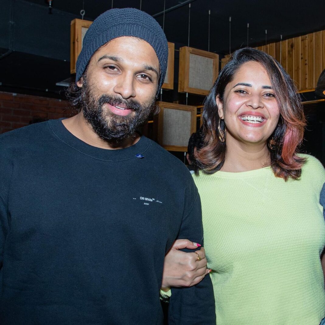 Anasuya Bharadwaj Instagram - Happy birthday Bunnyyyyyy!!! Here’s to you redefining TFI and its MASSive success!! Here’s to ruling with #PushpaTheRule #AssalThaggedele @alluarjunonline 🤩🥂🥳