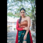 Anasuya Bharadwaj Instagram – Humbly rooted but Flowing and Growing.. 😊🧿❤️ #BelieveInTheBalance 

For #AaGaytununtavaEeGattukostava #Today #12PmOnwards on @starmaa 

Outfit by @firoz_design_studio ✨
Jewels by @lorifinejewellery 👑
PC: @verendar_photography 🥰

Andariki Ugadi Subhakankshalu!! #HappyUgadi 🙏🏻❤️