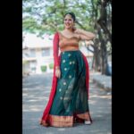 Anasuya Bharadwaj Instagram - Humbly rooted but Flowing and Growing.. 😊🧿❤️ #BelieveInTheBalance For #AaGaytununtavaEeGattukostava #Today #12PmOnwards on @starmaa Outfit by @firoz_design_studio ✨ Jewels by @lorifinejewellery 👑 PC: @verendar_photography 🥰 Andariki Ugadi Subhakankshalu!! #HappyUgadi 🙏🏻❤️