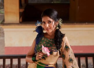 Anikha Instagram - വിഷു 💛 @arun_payyadimeethal @megz2108 @alkas_bridal @nashash_makeover