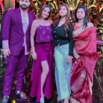 Antara Biswas Instagram – Family 💜….

Styled by: @harshalds 
Mua: @sachinmakeupartist1 
Hairstyling: @shab_qureshi786 
📸: @deepakpathak663