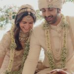 Antara Biswas Instagram - Congratulations 🎉 To You Both… My Favourites… Love & Light .. And Best Wishes On This Wonderful Journey Ahead ❤️❤️❤️… @aliaabhatt #ranbirkapoor #loveisthelight #ranbiralia #ranbiraliakishaadi