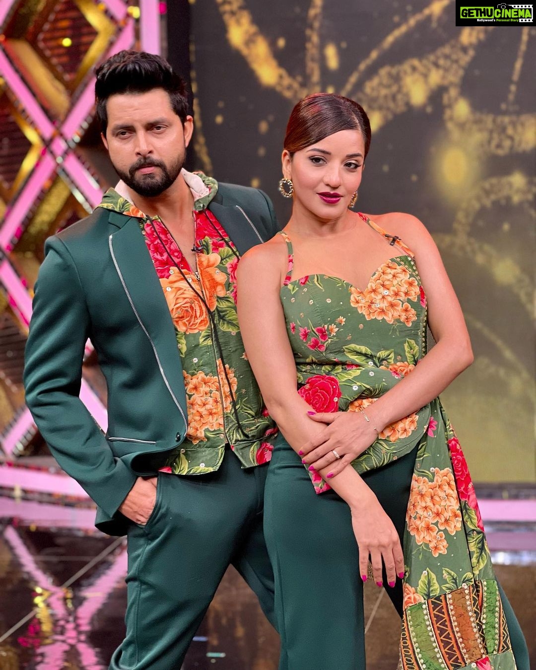 Antara Biswas Instagram - Real Love Doesn’t Meet You At Your Best … It meets You in your Mess ❤️…. #smartjodi every #sunday at 8pm only on @starplus Styled by: @harshalds Mua: @sachinmakeupartist1 Hairstyling: @shab_qureshi786 📸: @deepakpathak663