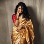 Anupama Parameswaran Instagram – The joy of draping saree is an art.♥️

Saree- @labelsouravdas
Styling- @shilpagns
Asst. Styling- @gouthamichandra
📸- @deepaksurya.fotografia
📸Asst.- @saideepak_devraj