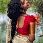 Anupama Parameswaran Instagram – എല്ലാവർക്കും എന്റെ ഹൃദയം നിറഞ്ഞ വിഷു ആശംസകൾ 🌼🌸🌺
PC @akshayeparameswaran and @parameswaranerekkath