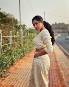 Anupama Parameswaran Instagram - error* -Outfit @therealblife from @zowed Wedding Lounge & Store HYDERABAD @aayusheesinghania -Accessories- @kalon_artjewellery -Styling- @shilpagns -Asst styling- @gouthamichandra PC @koli_sarika7313