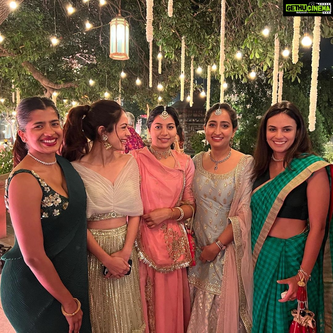 Anya Singh Instagram - This one was special for various reasons♥️ (Third times a charm 😂 @anantikak)