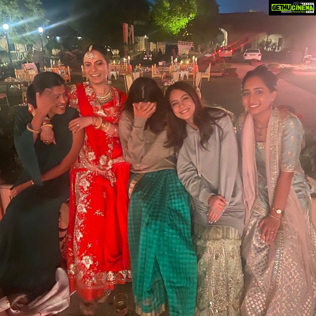 Anya Singh Instagram - This one was special for various reasons♥️ (Third times a charm 😂 @anantikak)