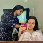 Aparna Das Instagram - Shoutout to this lady who made me look beautiful also feel pampered away from home. @sweetyroshit ❤️❤️😘😘