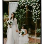 Aparna Das Instagram - Christian bride ? ☺️ Photography - @sbk_shuhaib Costume Designer - @merlin_lizbet Outfit - @florindesignerstudio MUA - @famnsalon Bouquet - @rose__factory Location - @rossittawoodcastle