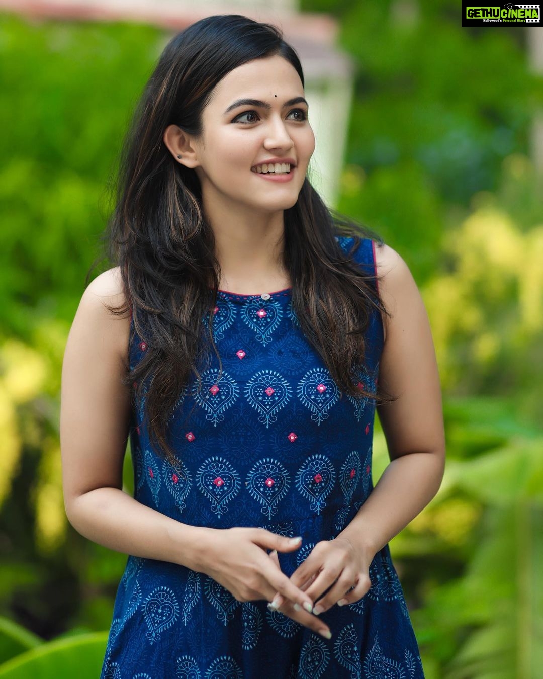 Actress Aparna Das HD Photos and Wallpapers May 2021 - Gethu Cinema Actress Aparna Das HD Photos and Wallpapers May 2021 - Gethu Cinema