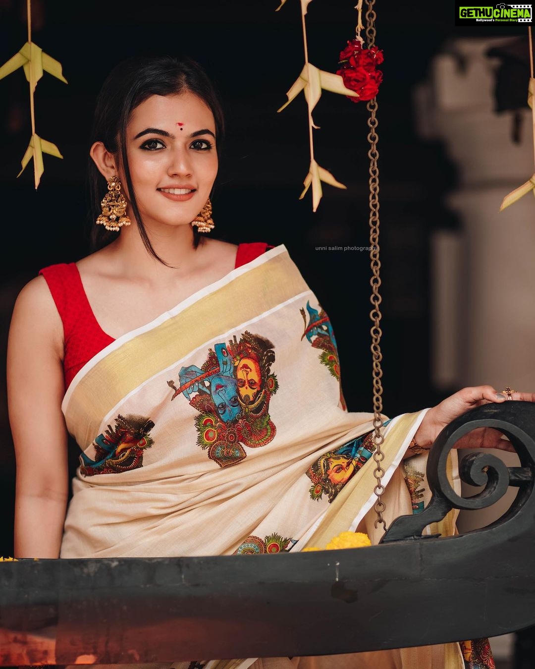 Aparna Das Instagram - My Favorite attire 😍 Thank you @unni_salim for these pictures 😍