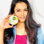 Aparna Das Instagram - Naturally and ethical made aloevera gel in its purest form is a great fragrance free option for all skin types from @Vilvah_ I got mine from Vilvah 😀. An Indian skin care brand that lives upto everyone's expectations !!